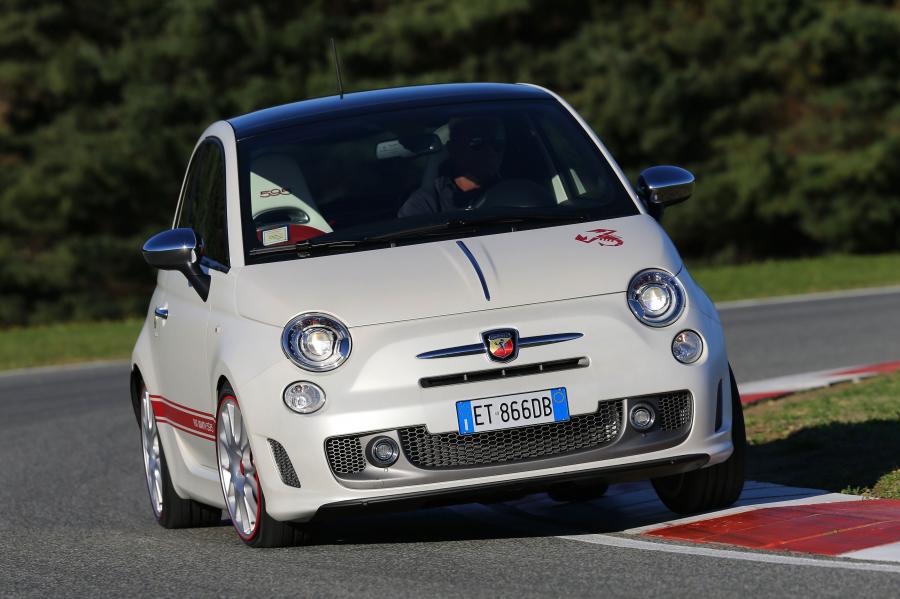  Abarth 595 50th Anniversary Edition 2013 года  (фото 14 из 26)
